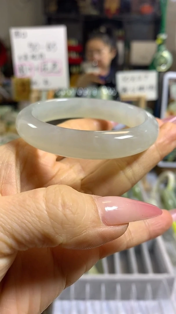 未镶嵌岫玉手镯26 56+ 包容