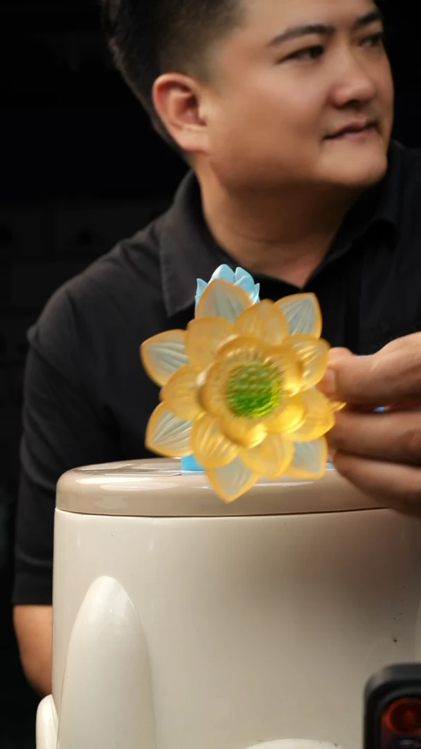 泥塑༺****༻古法琉璃莲花摆件