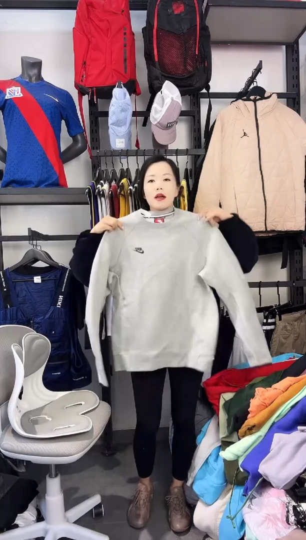 440  ·编码 瑕疵款直播间过款为准 尺码·M