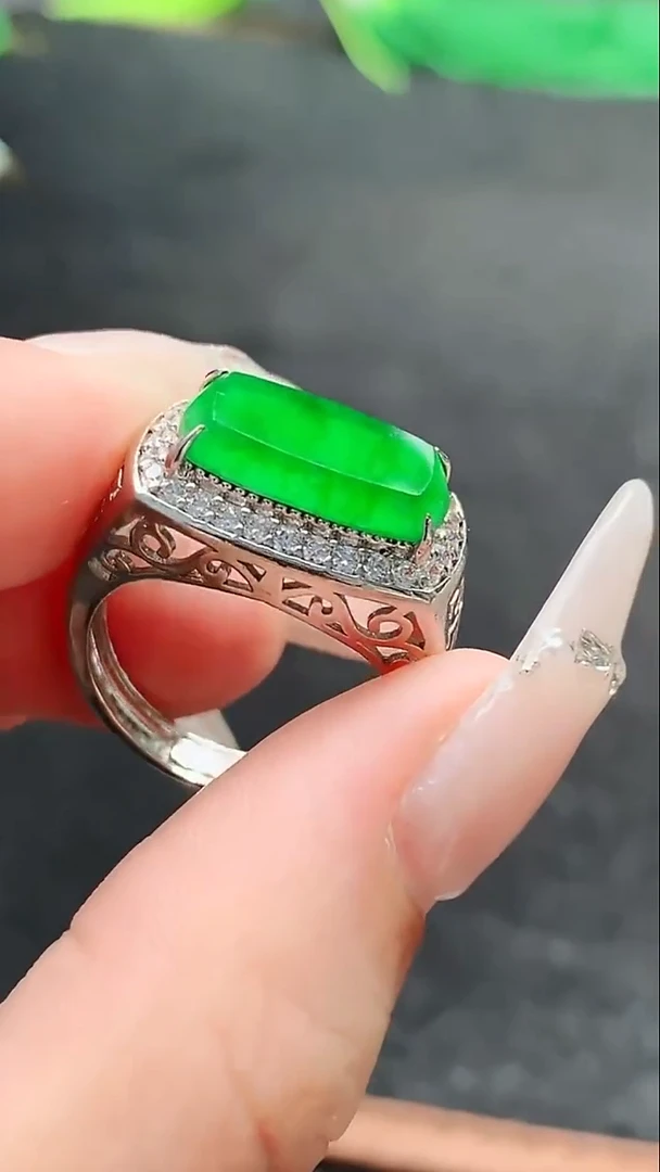 未镶嵌挂件翡翠天然翡翠