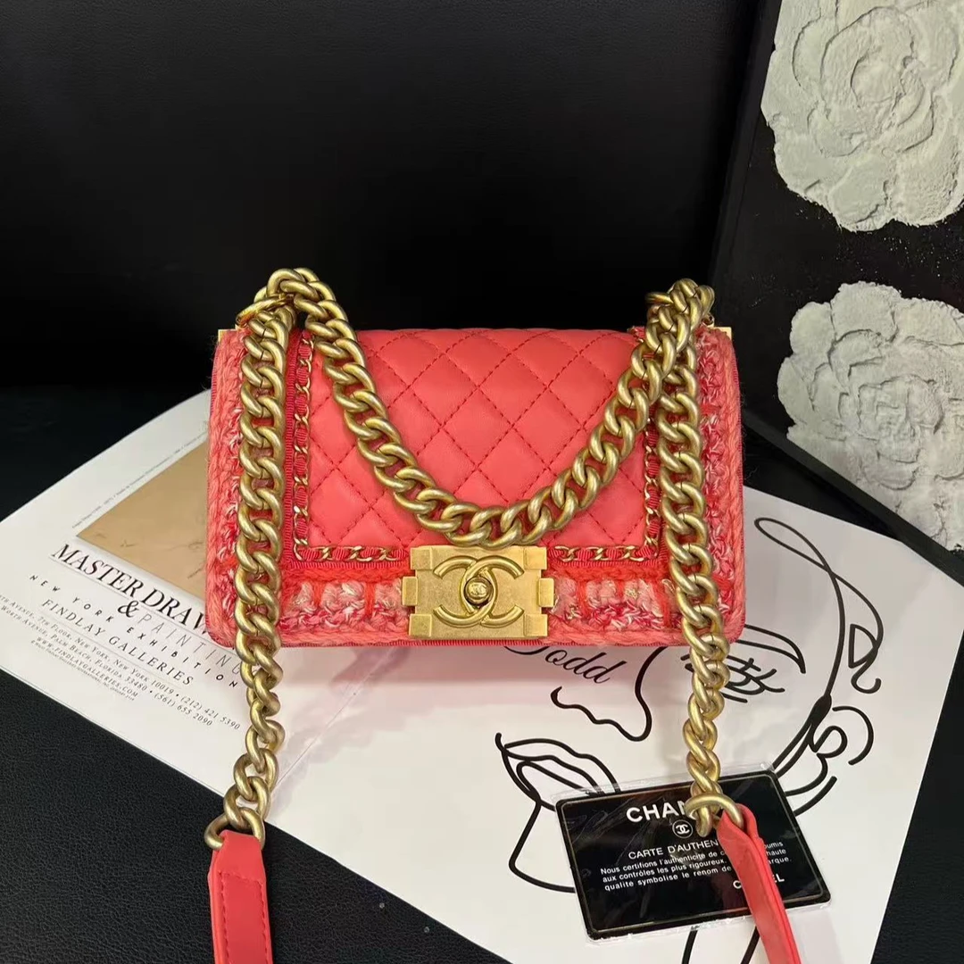 95新 Chanel/香奈儿 专柜价30600羊皮 16K粉色编织leboy斜挎B5179