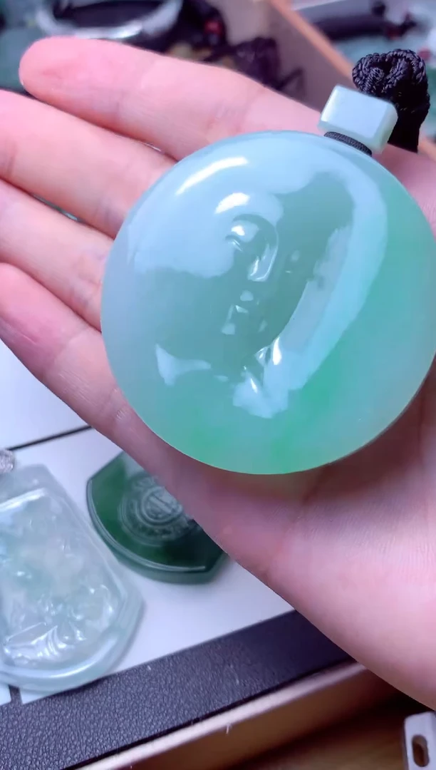 颈饰未镶嵌翡翠天然A货翡翠
