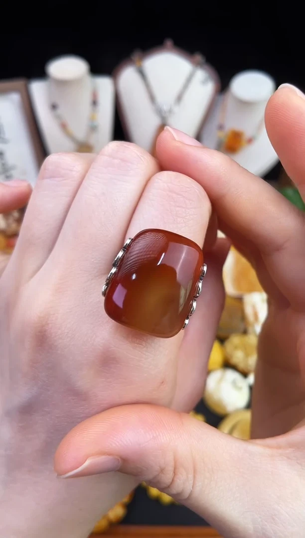 琥珀未镶嵌珠宝奇石柒月