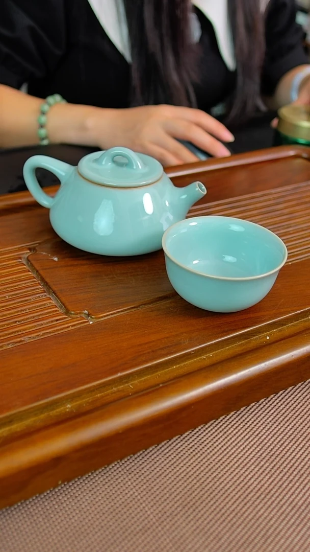 瓷片全手工天青色石瓢壶，一级品