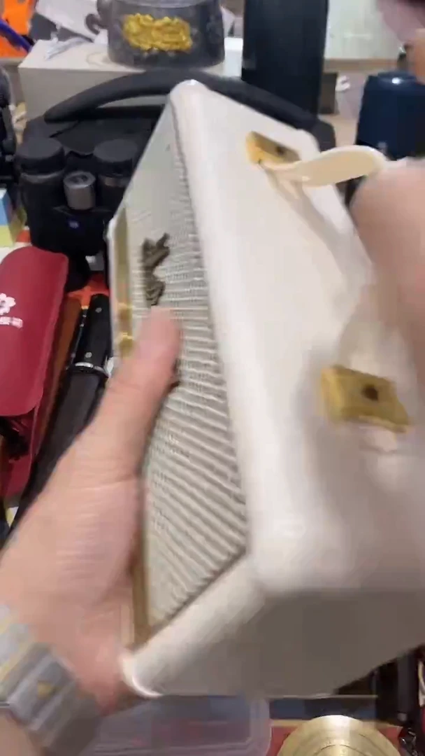 瓷片闪购商品 如图所示