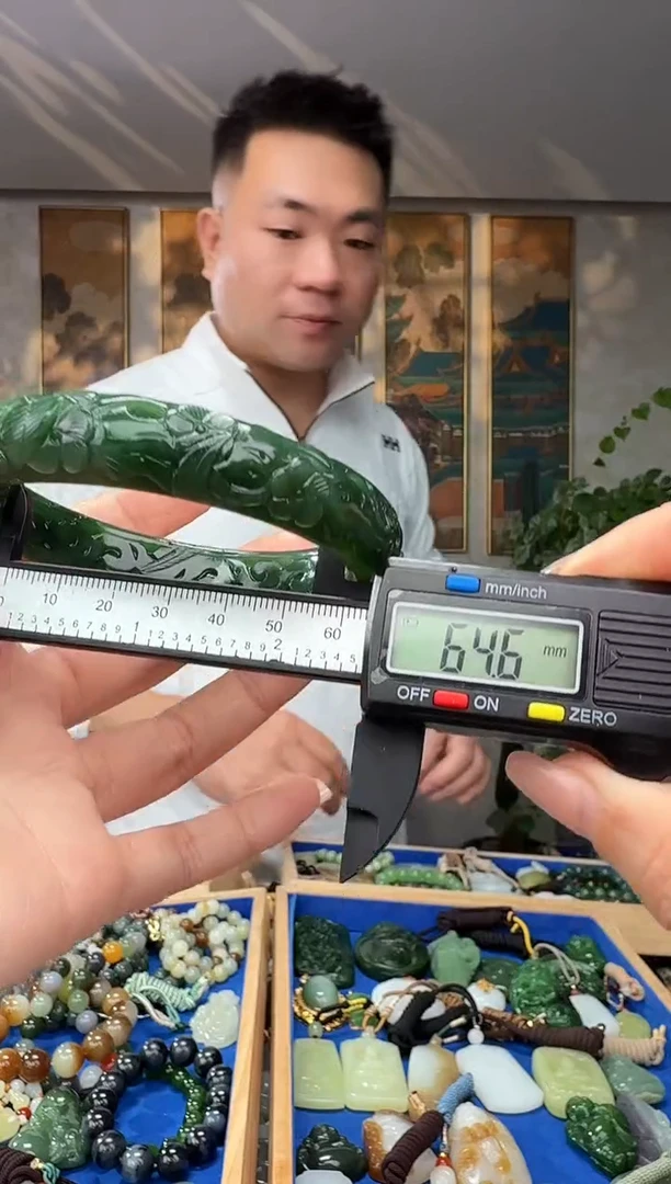 颈饰未镶嵌和田玉拍一发一