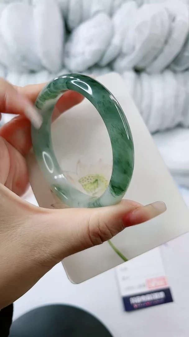 【闪购商品】石英质玉手镯未镶嵌0347278664 多样性发货