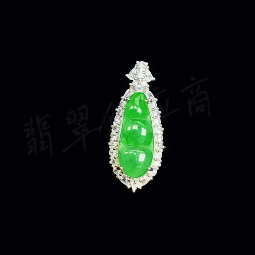 天然A货满绿翡翠豆子吊坠日常百搭设计多样