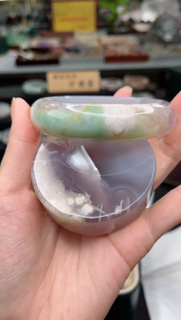 【闪购商品】石英质玉手镯未镶嵌62圈口（赠品镯心）S9083