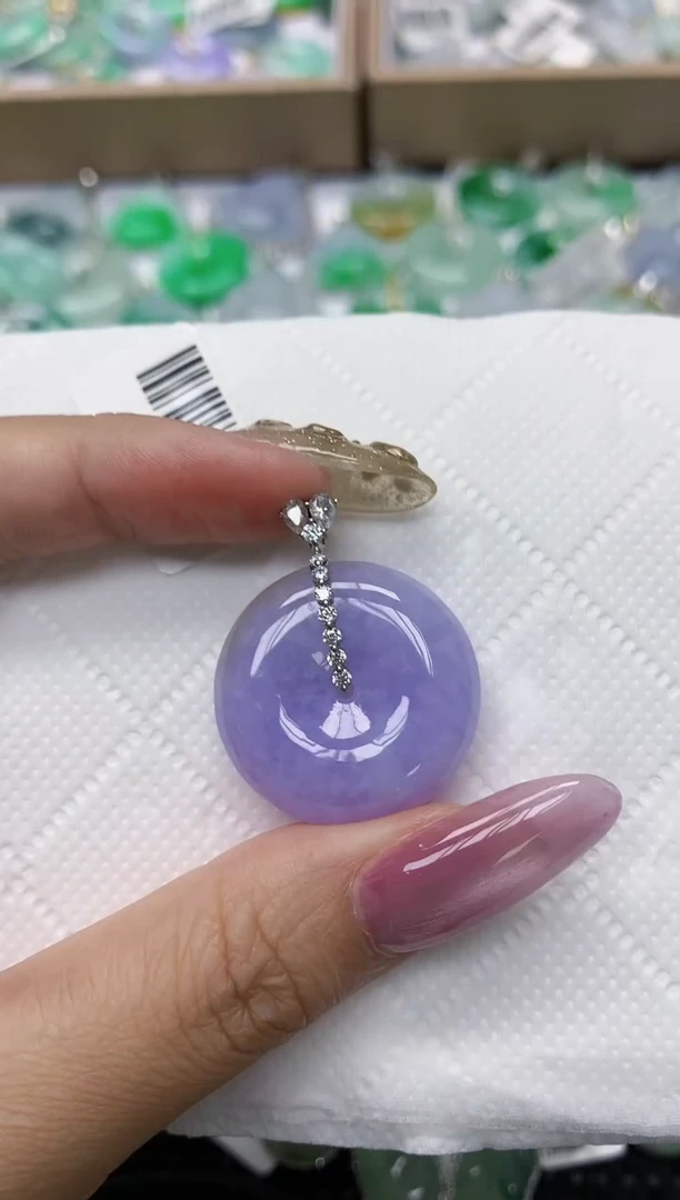 翡翠18K金镶嵌颈饰番***豆111111111