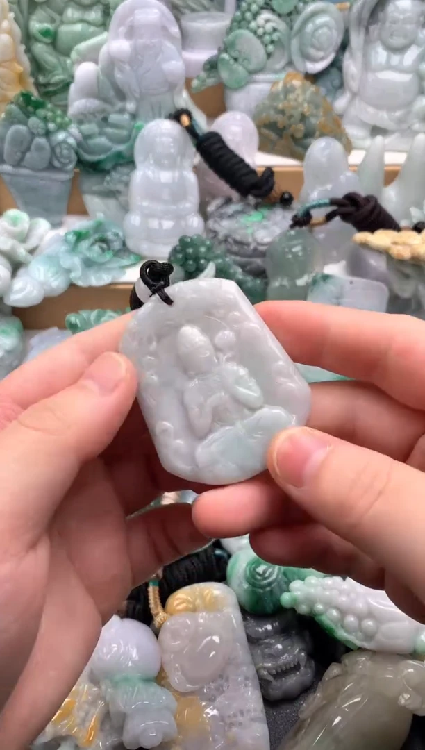 吊坠(不含链)未镶嵌翡翠1