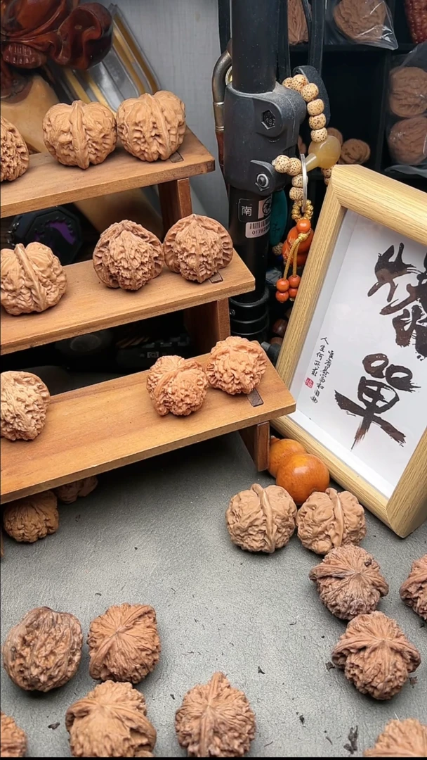 吊坠文玩核桃白狮子