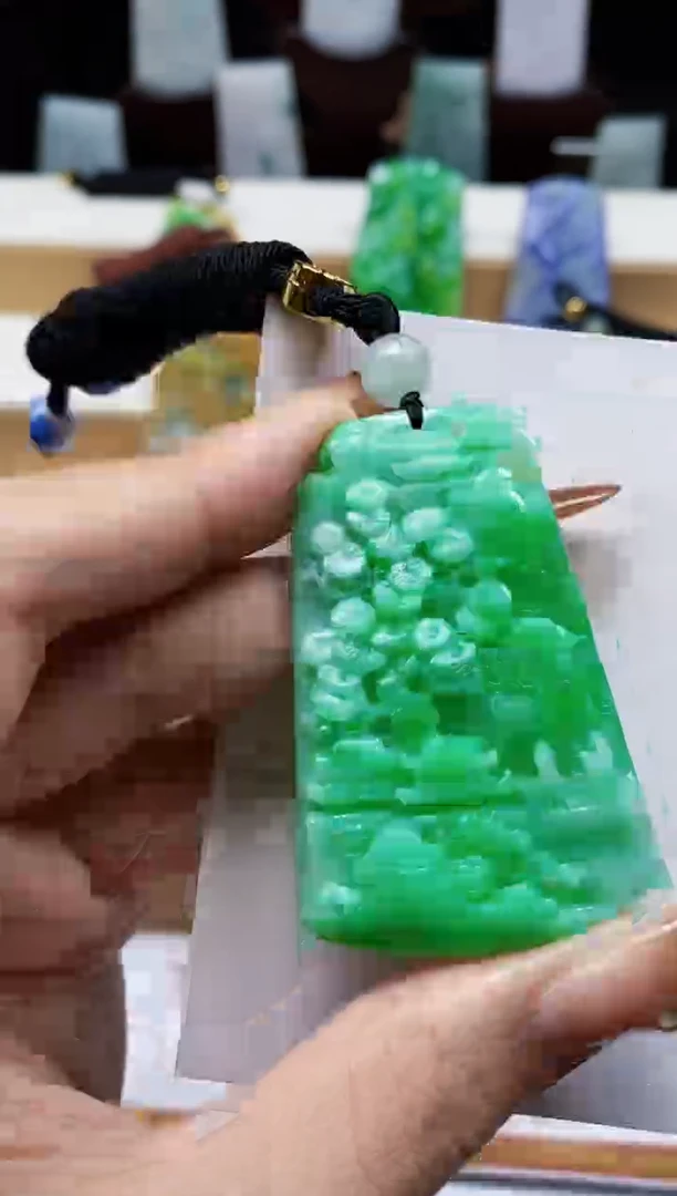颈饰未镶嵌翡翠翡翠A货