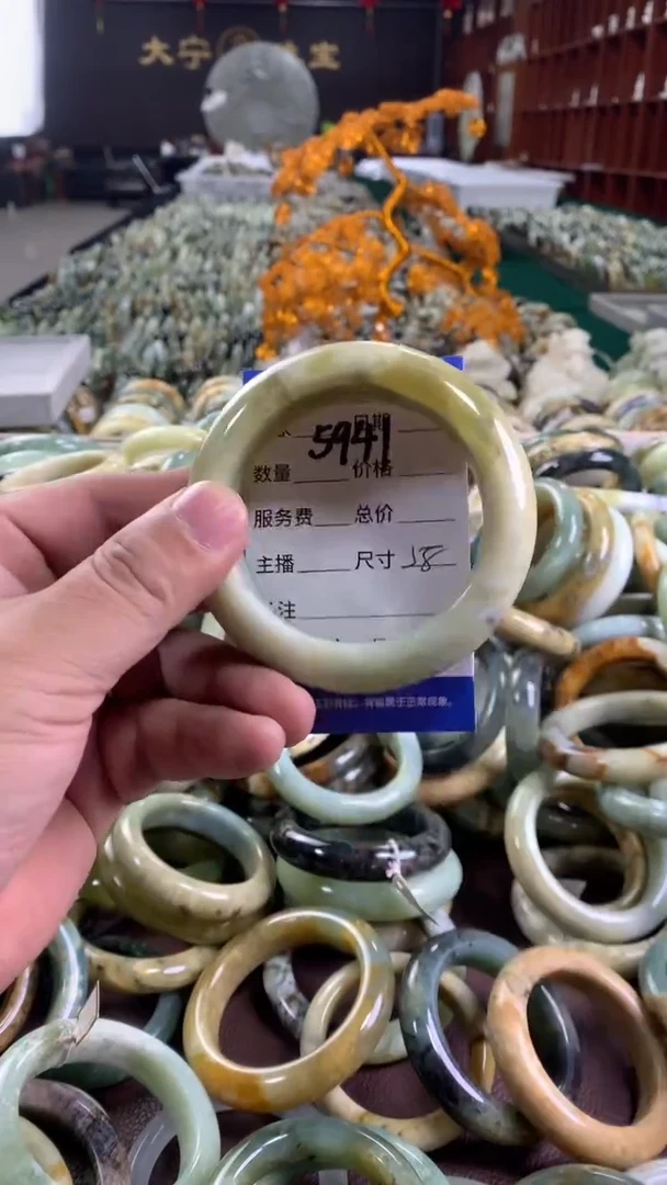 未镶嵌蛇纹石玉手镯5941