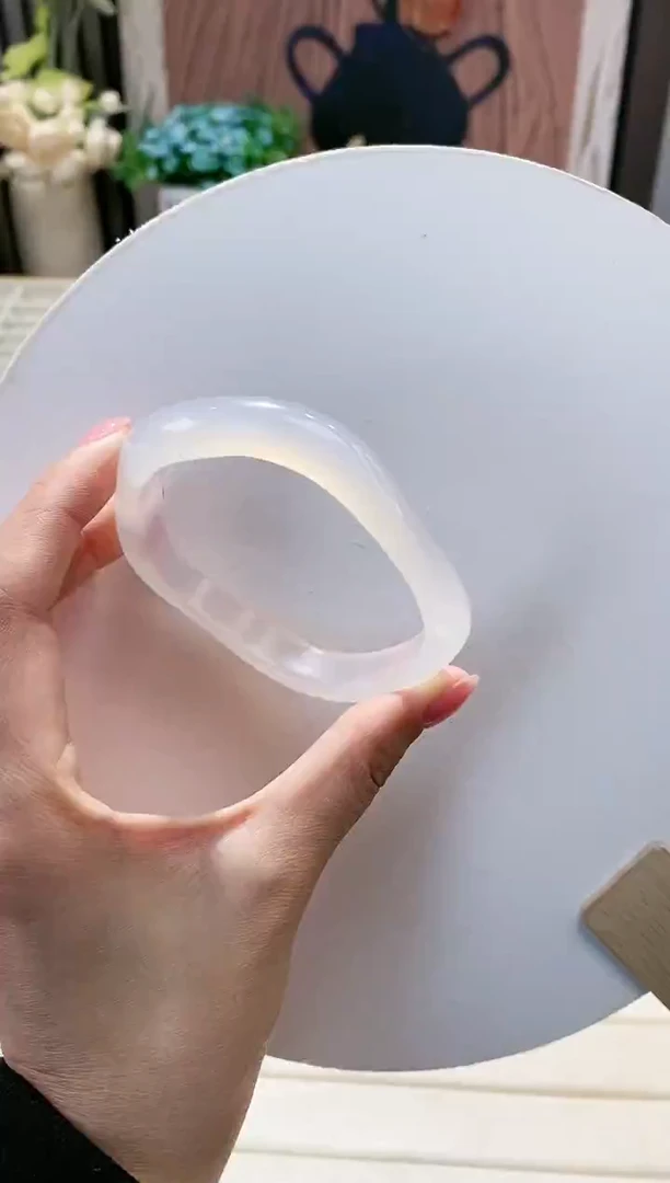 手镯玛瑙/玉髓未镶嵌70-60.6