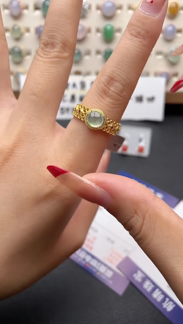 【闪购商品】翡翠戒指银S925镶嵌一物一证一礼盒