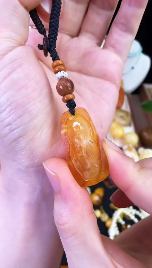 琥珀未镶嵌珠宝奇石柒月