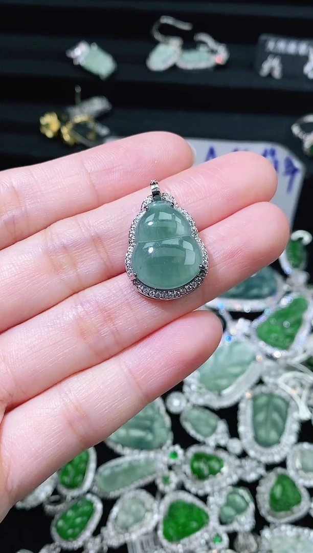 【闪购商品】翡翠未镶嵌颈饰精美翡翠-多样性只发一件H828