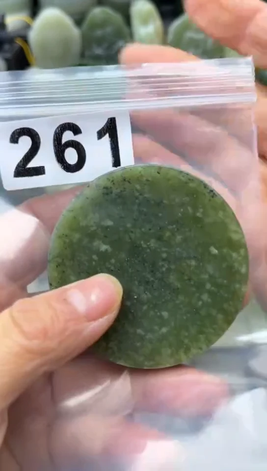 未镶嵌和田玉珠宝半成品镯芯