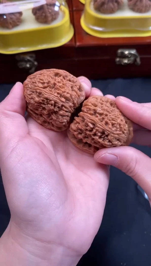 把件文玩核桃南疆石40尺w531