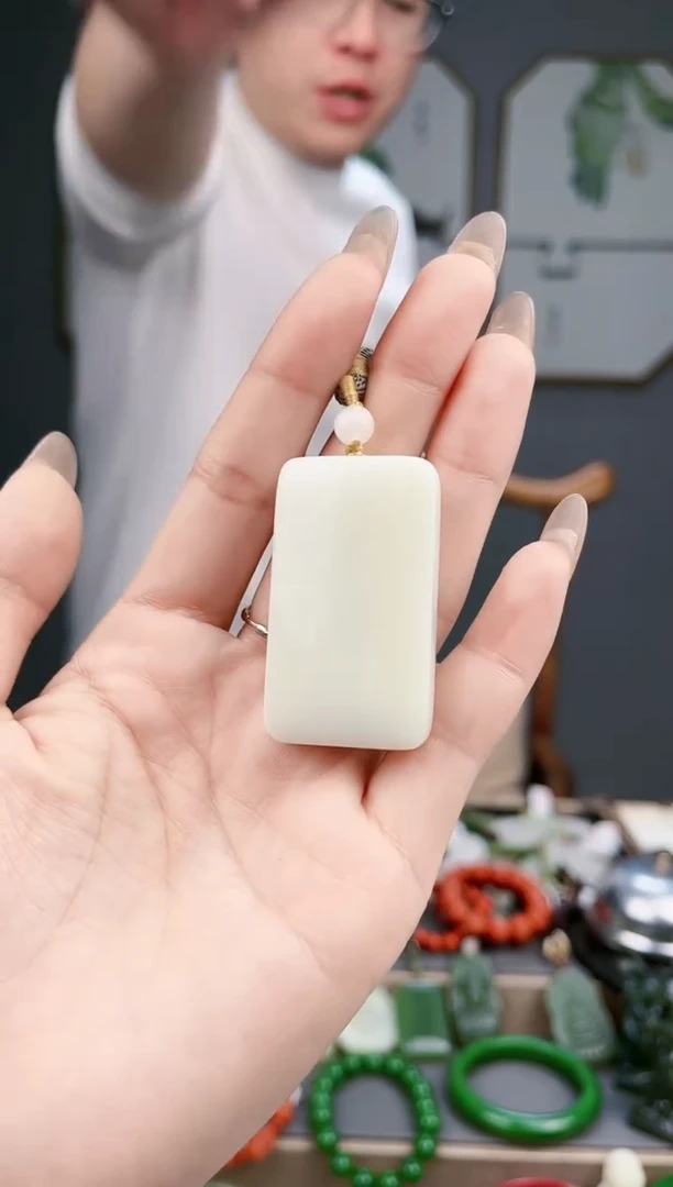 【闪购商品】和田玉颈饰未镶嵌AA多样性发货 拍一发一