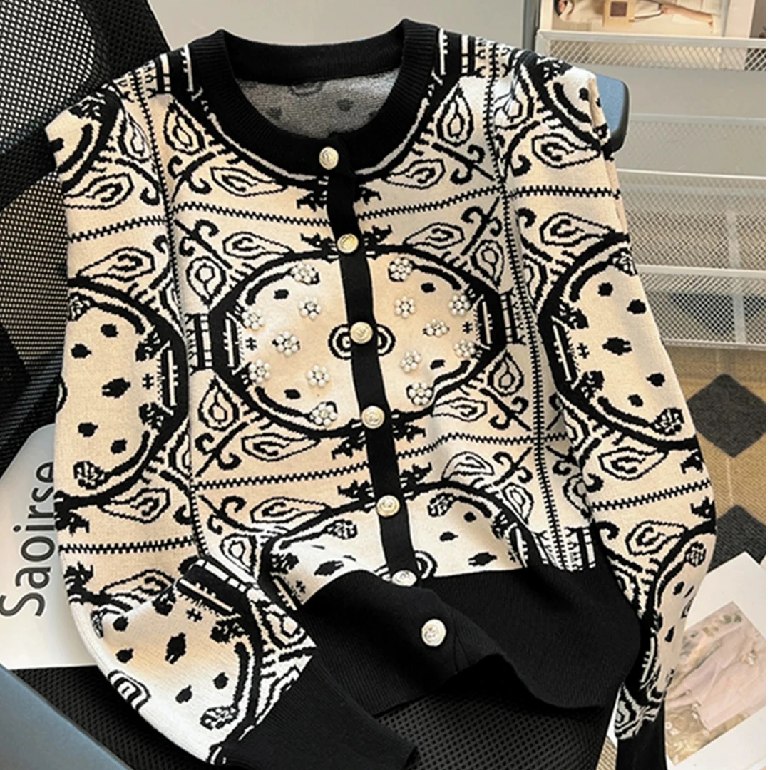 Z019 外贸春秋重工钉珠镶钻长袖毛衣女设计感复古针织衫上衣