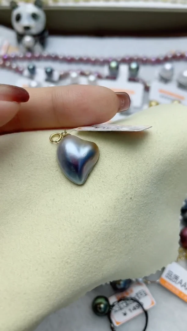 【闪购商品】拼合珍珠（马贝珠）颈饰18K金镶嵌W128