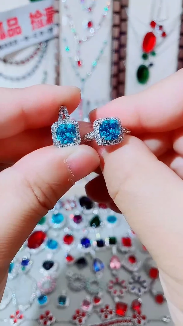 颈饰未镶嵌托帕石托帕石182