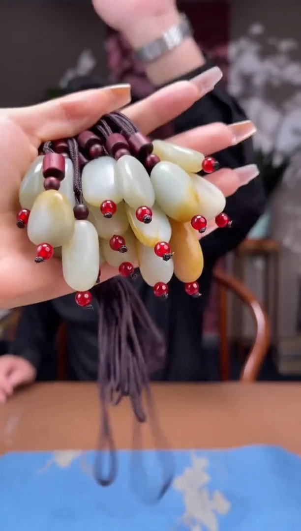 和田玉未镶嵌颈饰s031