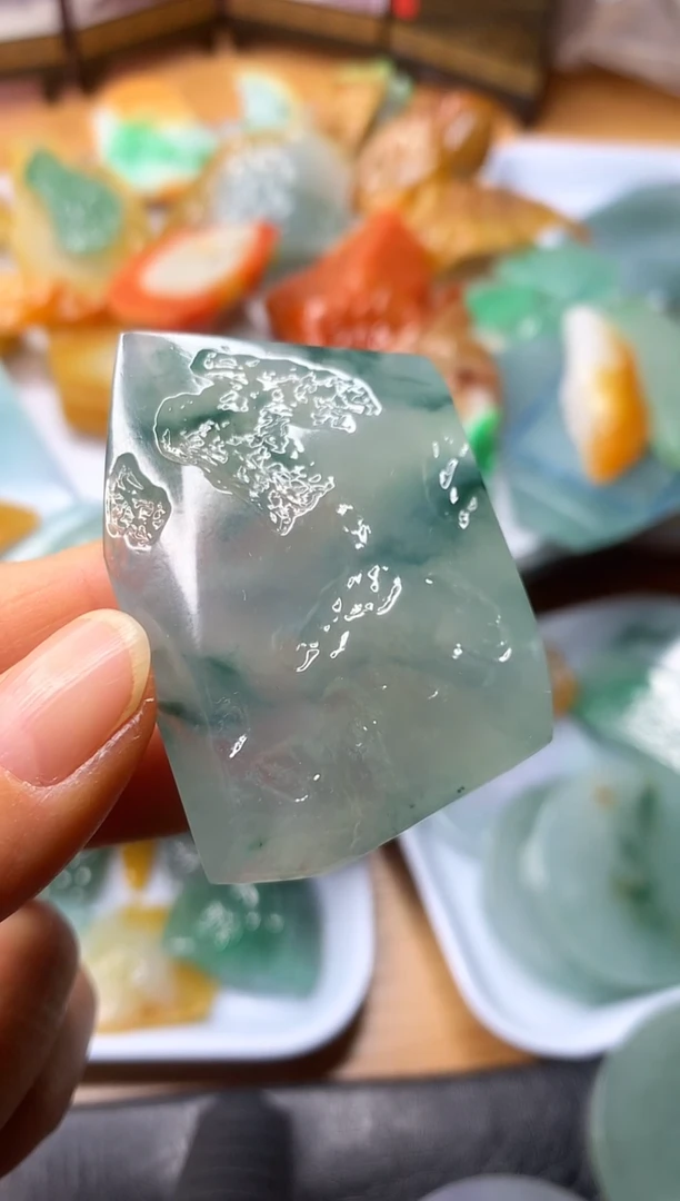 颈饰未镶嵌翡翠11