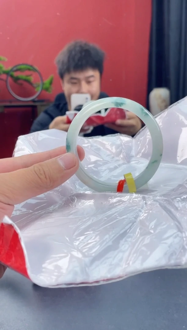 未镶嵌手镯翡翠18