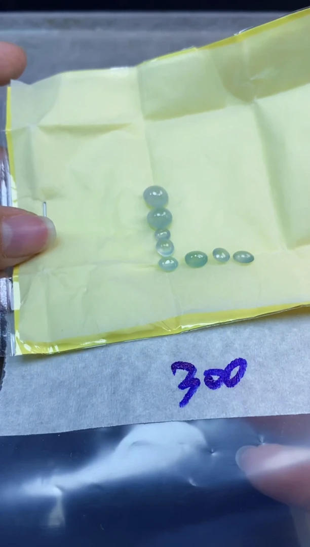 未镶嵌定制翡翠1