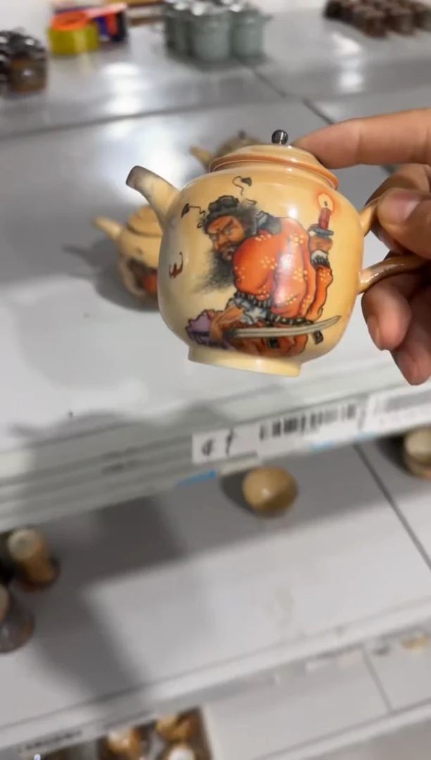 以笔为心，以瓷为纸。