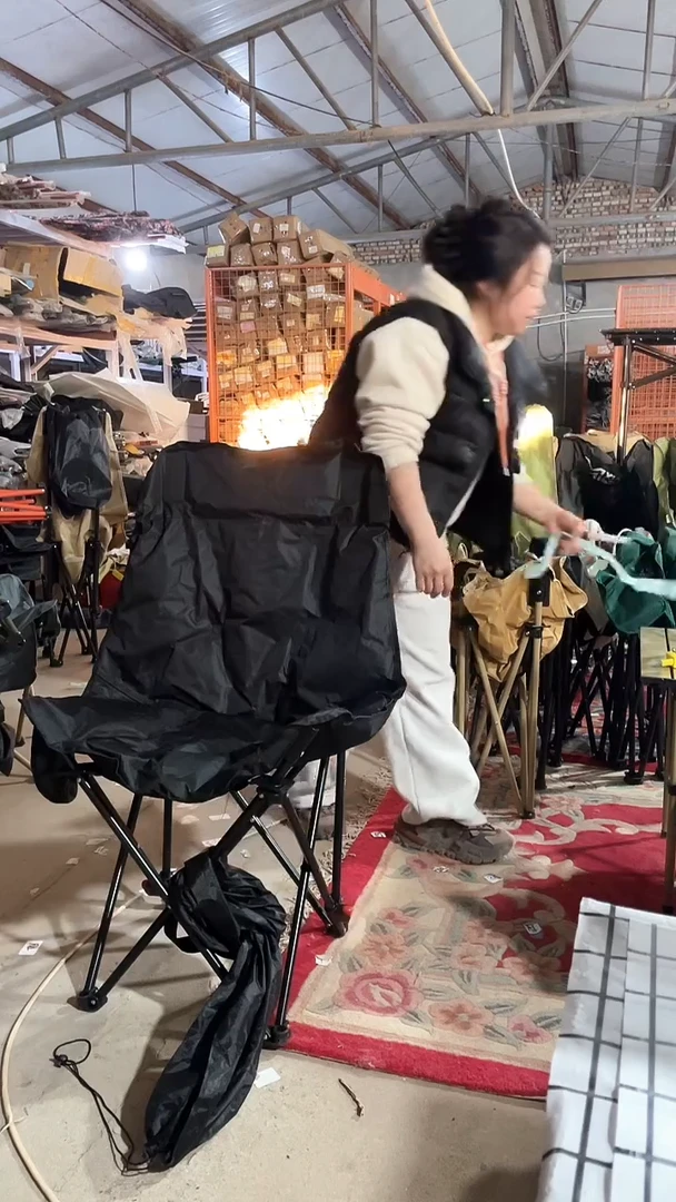 铁瑕疵不售后椅子 13