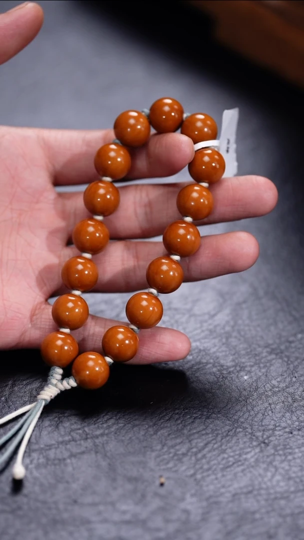 【闪购商品】橄榄核吊坠更厉害