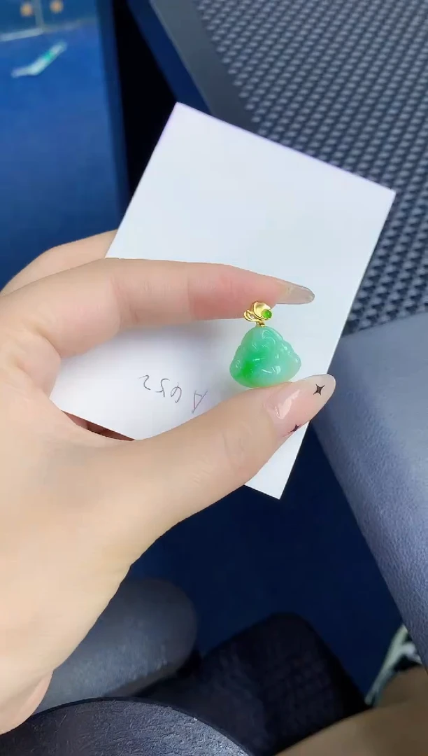 颈饰未镶嵌翡翠缅甸天然翡翠A货