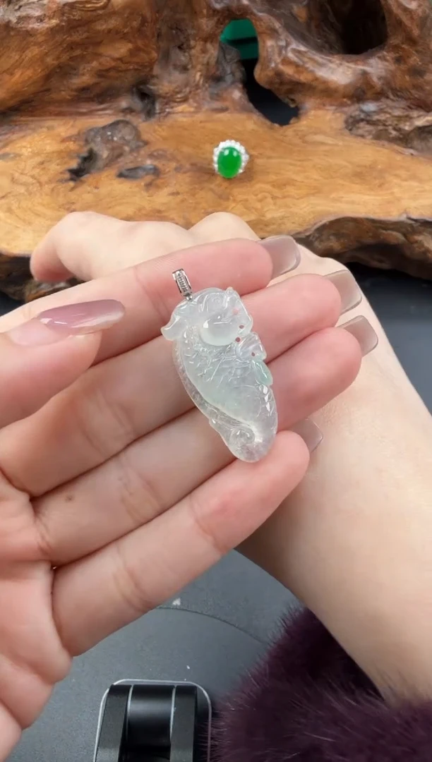 吊坠(不含链)18K金镶嵌翡翠翡翠饰品-69
