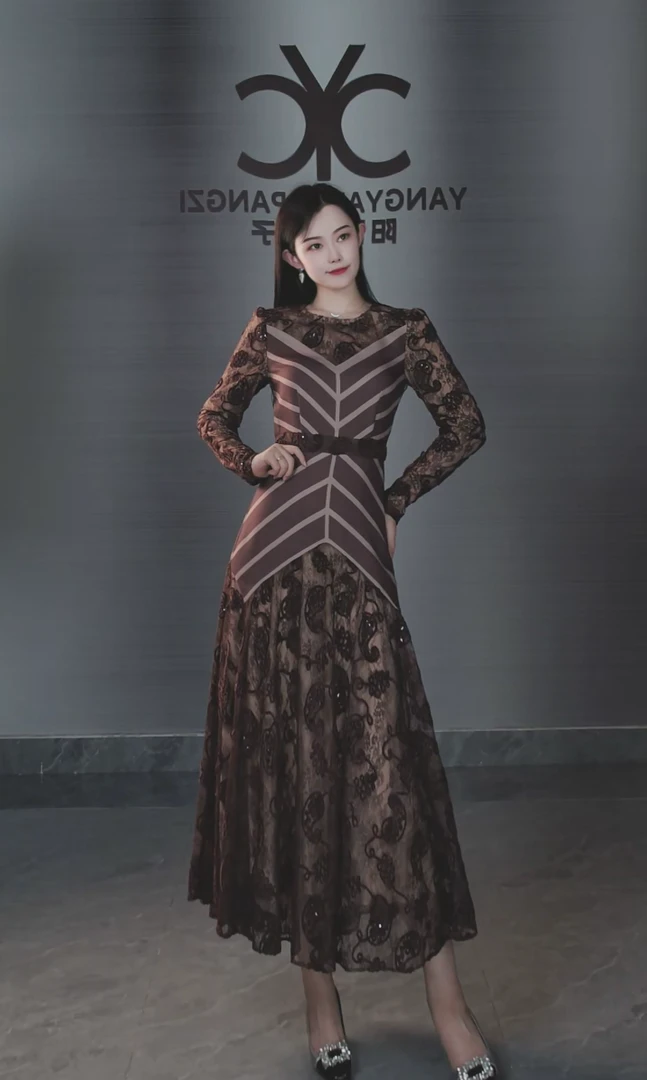 105332显瘦滤镜作品条纹拼接收腰连衣裙秋季名媛气质显白收腰长裙