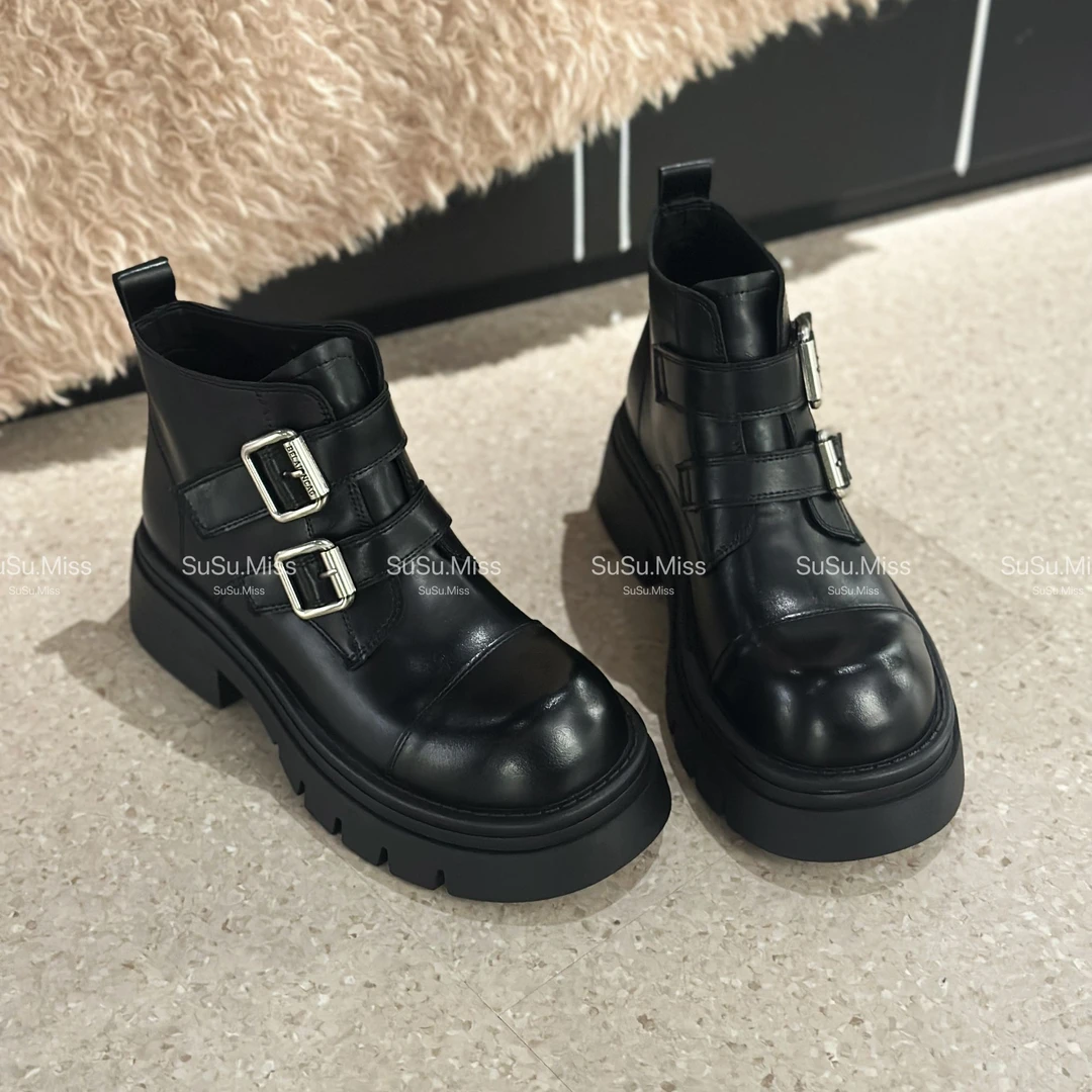 SUSU【双扣靴】2026早春新款双扣魔术贴百搭短靴 | 跟高6筒高10CM
