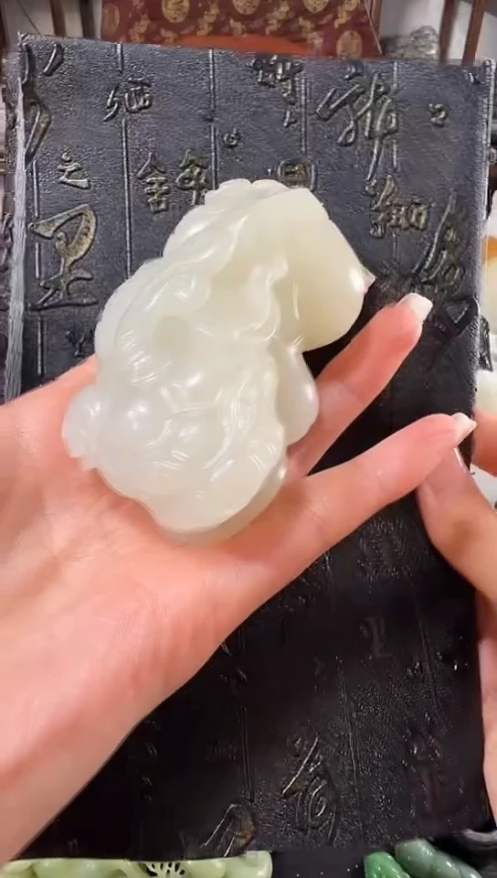 颈饰未镶嵌和田玉11111111