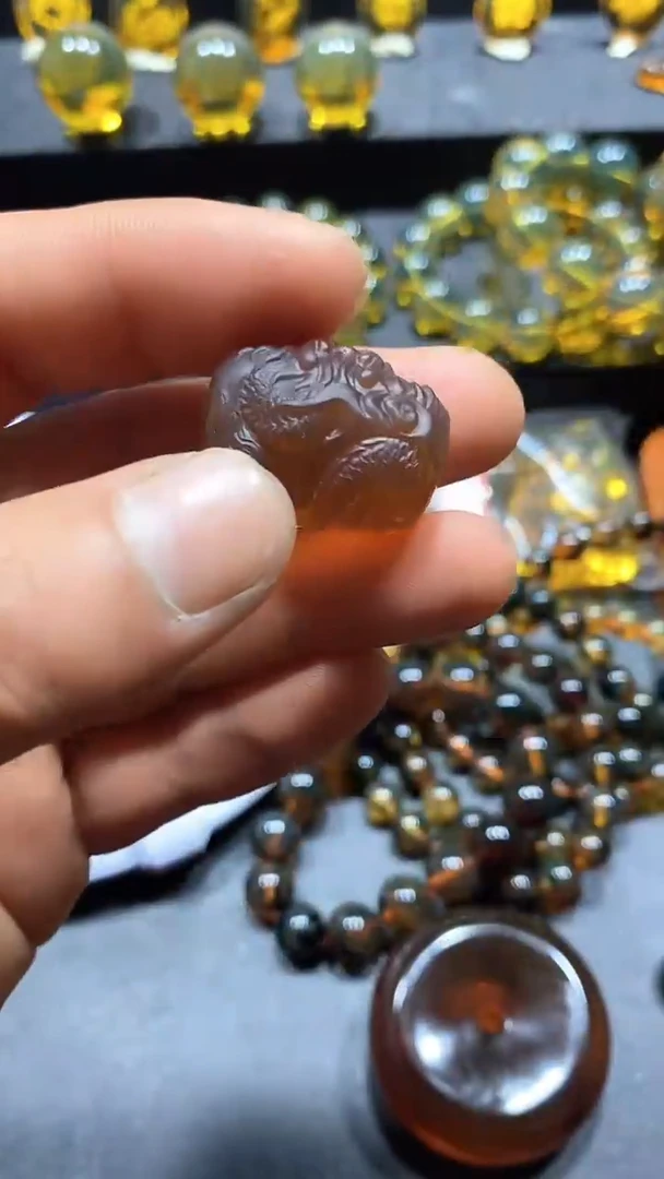 琥珀颈饰未镶嵌天然缅甸琥珀桶珠