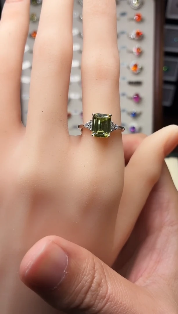 银S925镶嵌戒指金绿宝石111