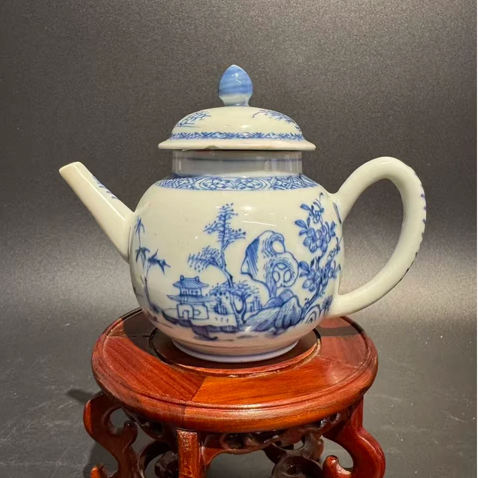 C-A0831090 雍正青花楼阁花卉纹壶 (高度13.5 宽度18)