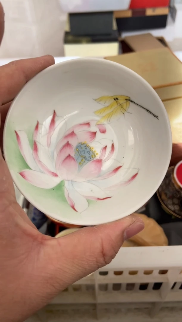 无运费险有瑕疵的摄影的产品有使用过的痕迹有点脏介意勿拍
