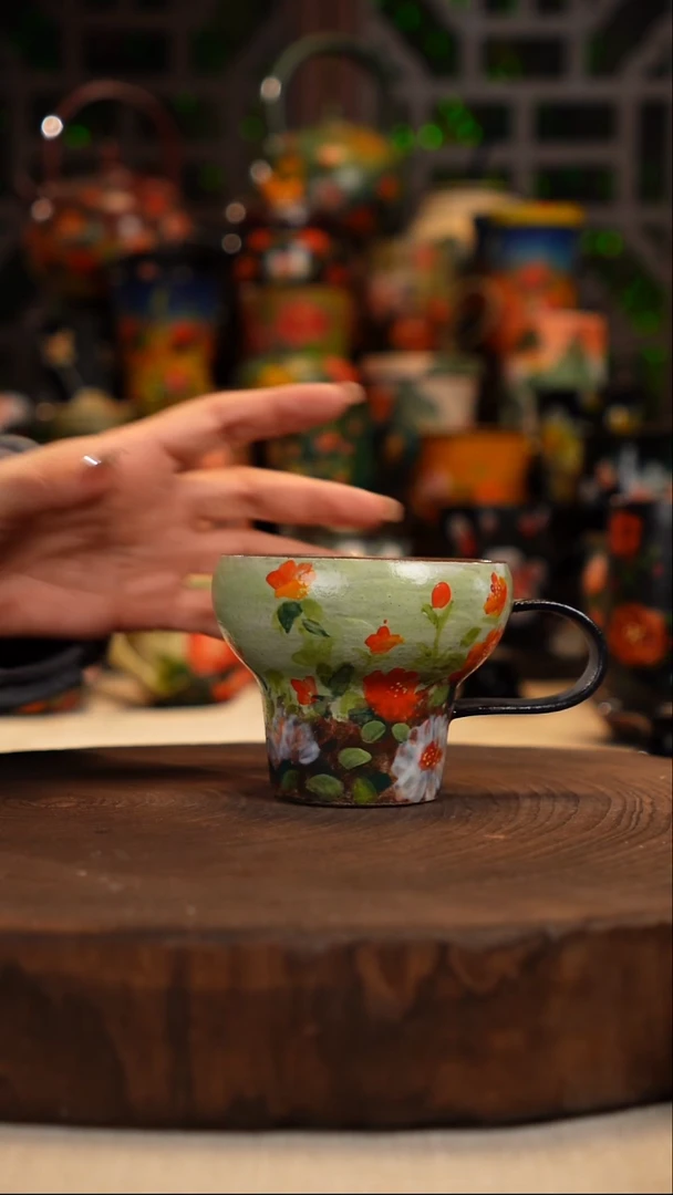 油画    釉下彩   杯子