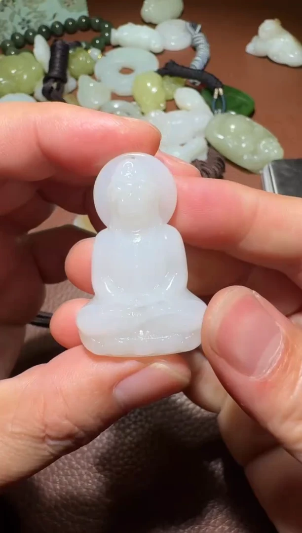 未镶嵌和田玉挂件和田玉