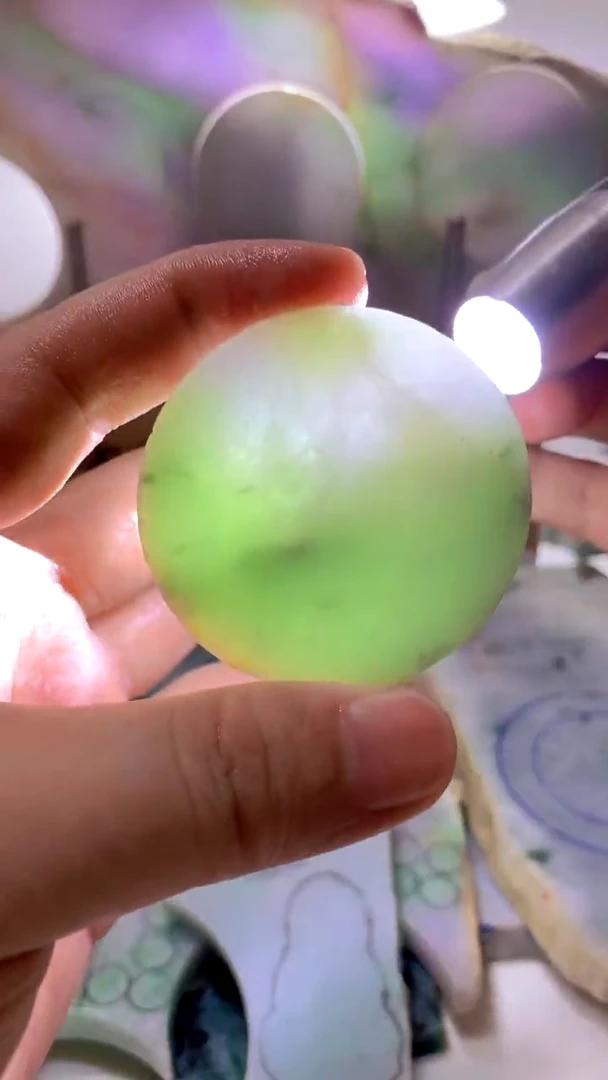 翡翠裸石天然缅甸翡翠A货317