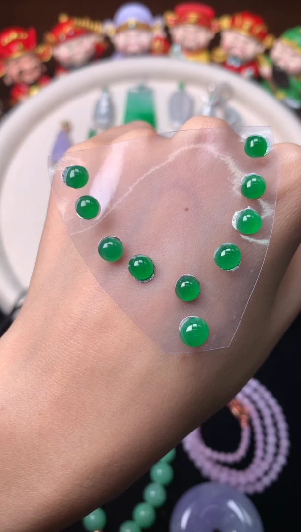 定制翡翠未镶嵌裸石（镶嵌定制）