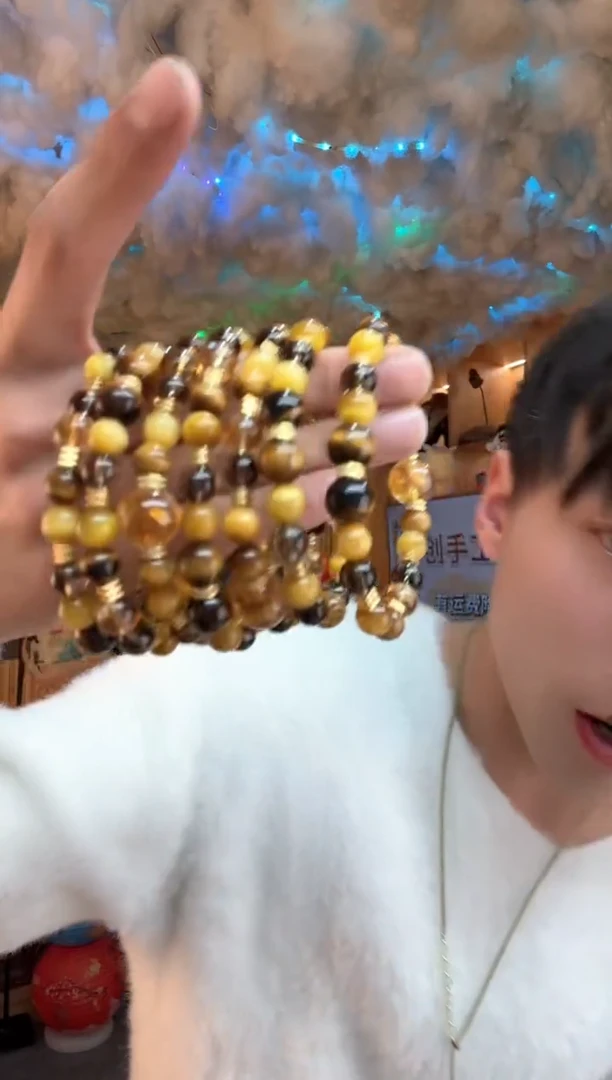 【闪购商品】水晶手链未镶嵌多样性发其一