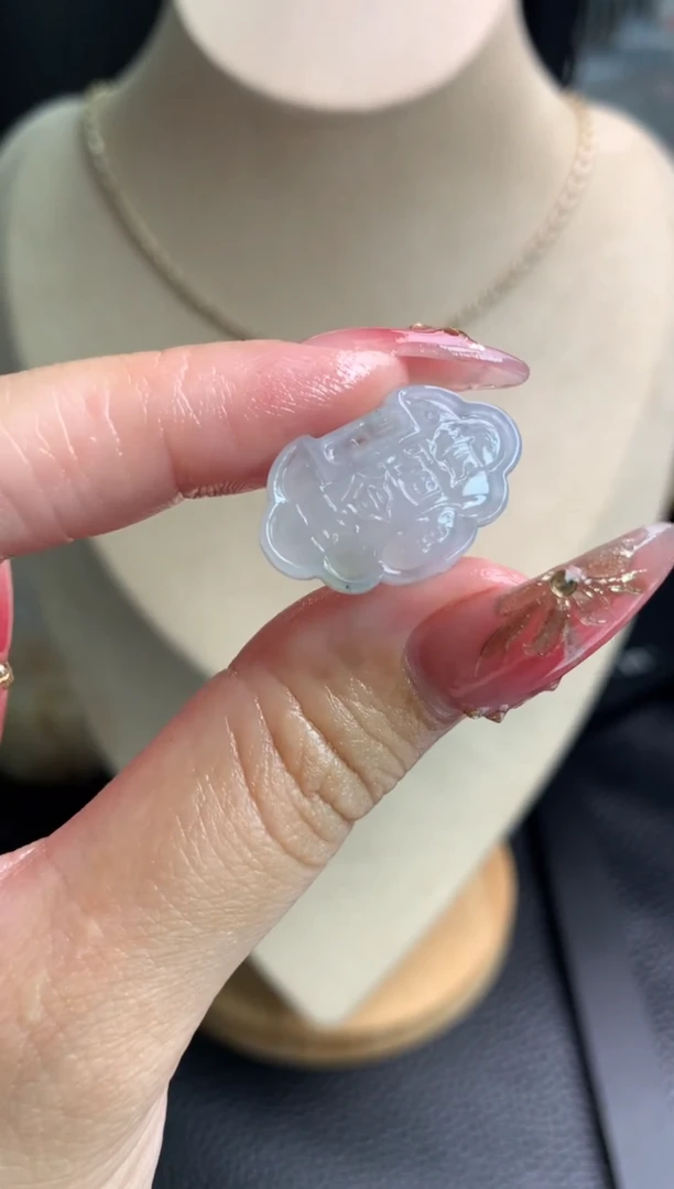 定制翡翠未镶嵌锁包